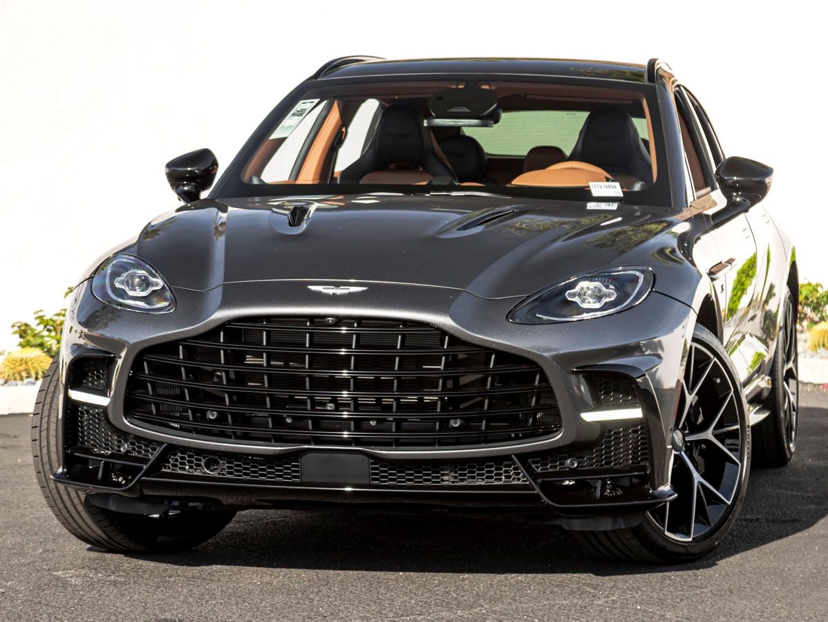 2026 Aston Martin DBX